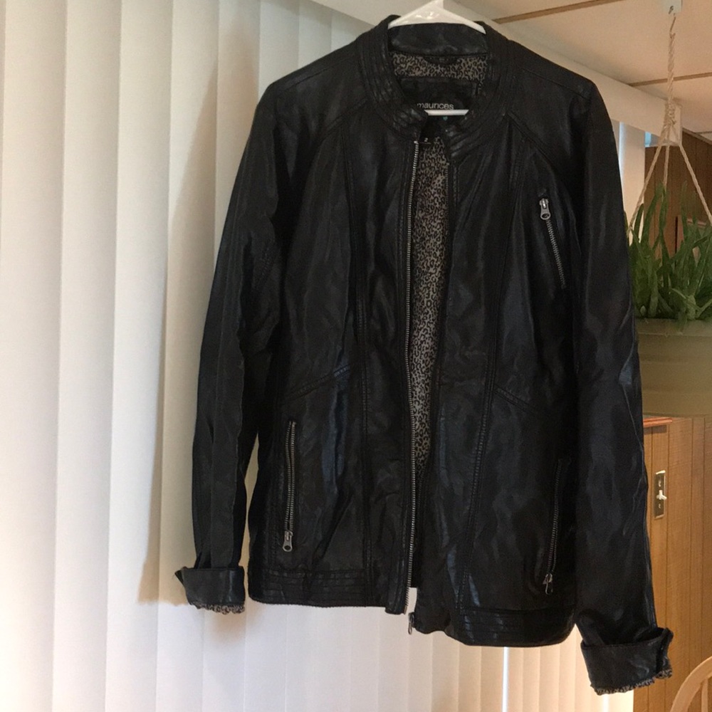 Black pleather jacket sz 2 (20/22)